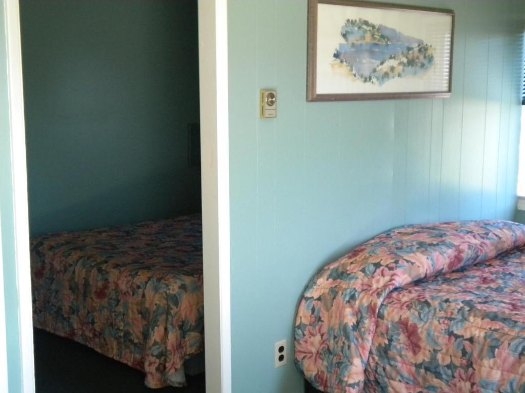سمرلاند Pleasant View Motel الغرفة الصورة