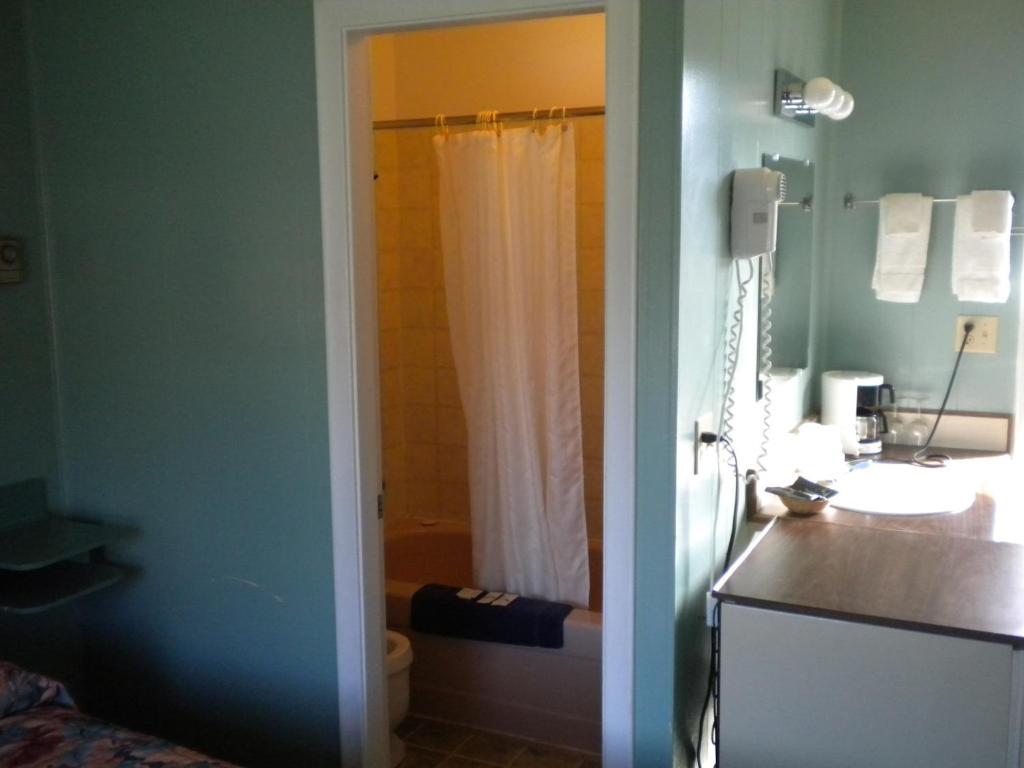 سمرلاند Pleasant View Motel الغرفة الصورة