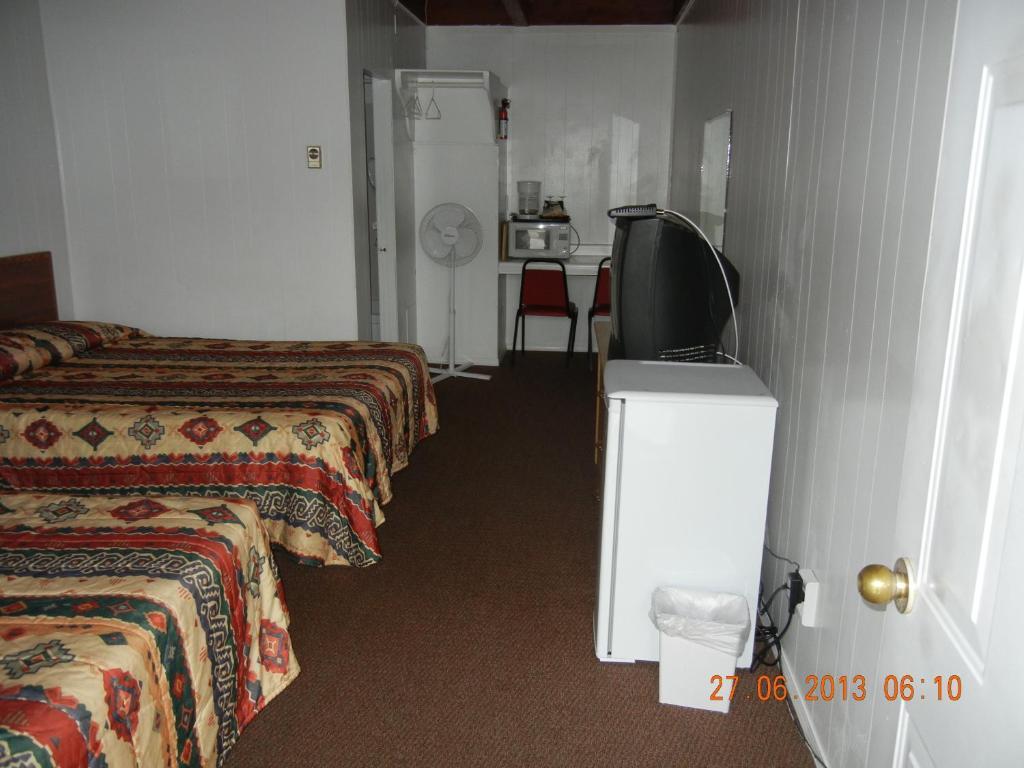 سمرلاند Pleasant View Motel الغرفة الصورة