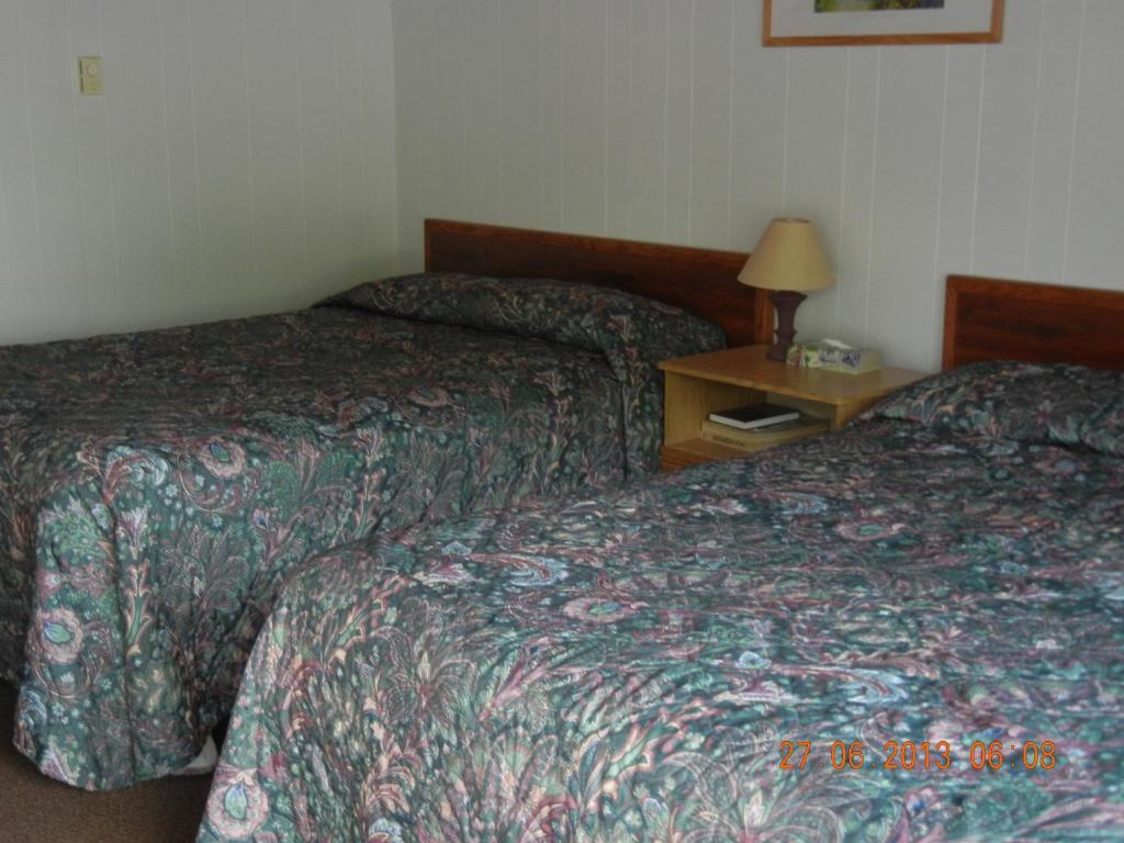 سمرلاند Pleasant View Motel الغرفة الصورة