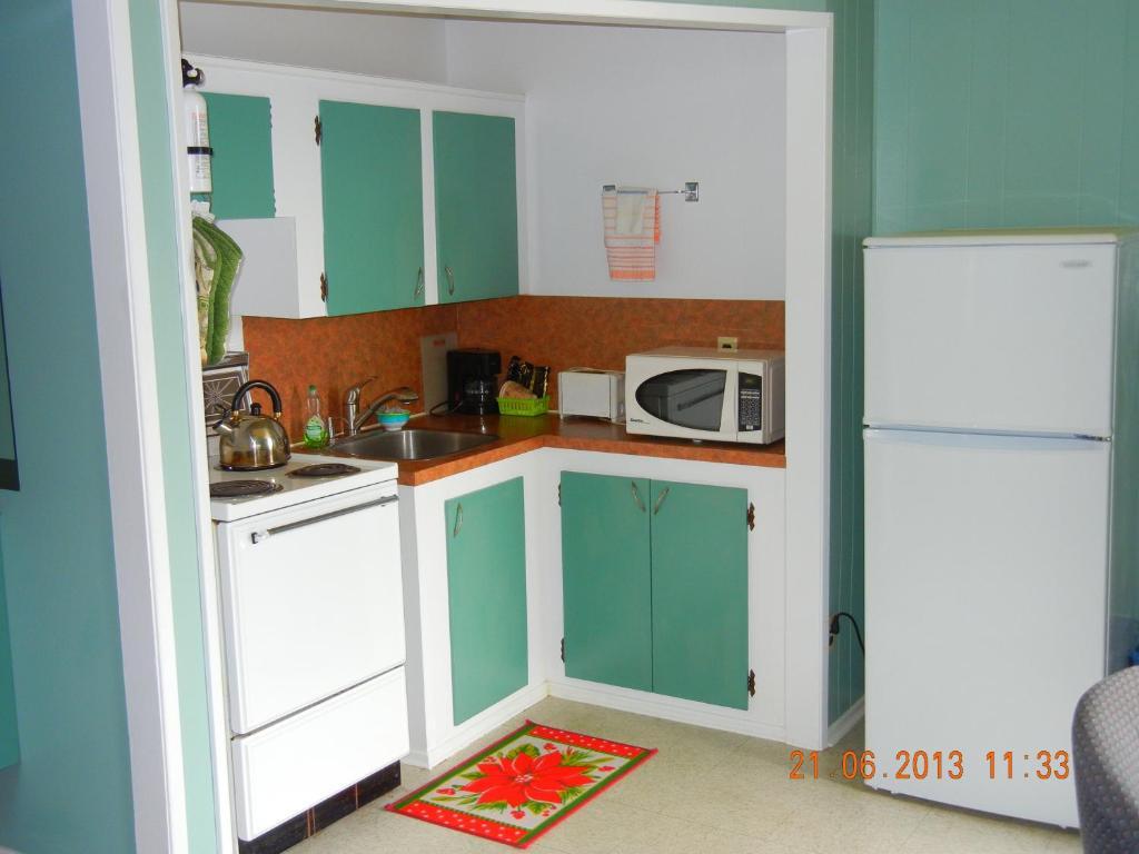 سمرلاند Pleasant View Motel الغرفة الصورة